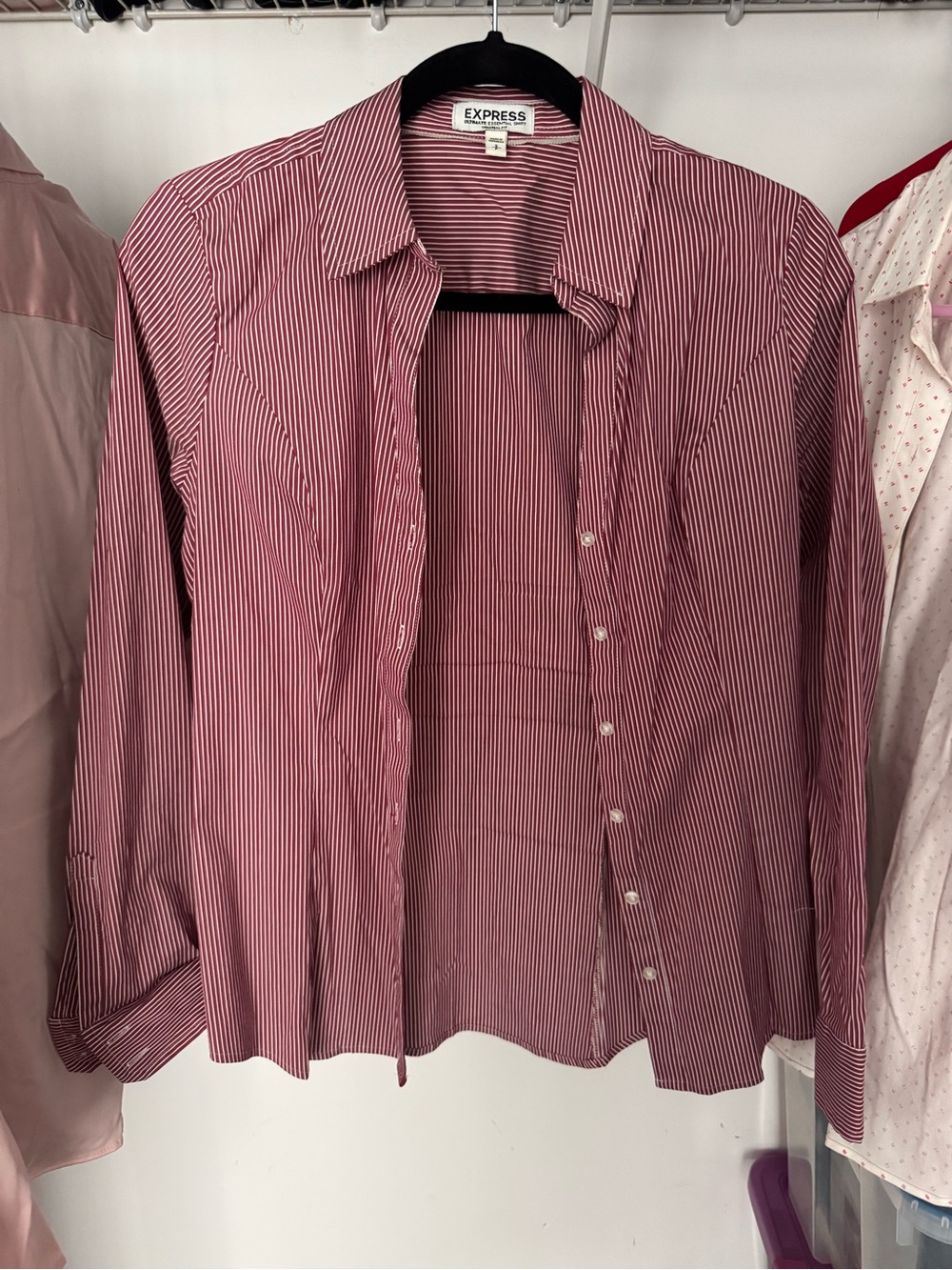 Express Women's ultimate essential shirt original fit